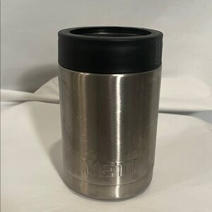 YETI Silver Colster
